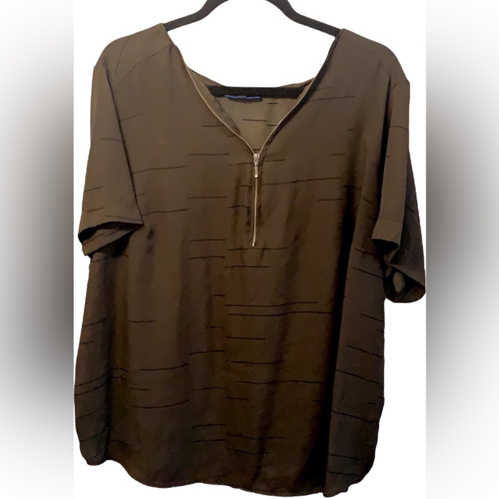 1X APT. 9 Half-zip Tee